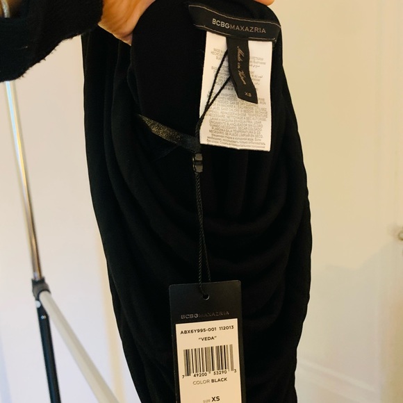 BCBG little black dress - Picture 2 of 4